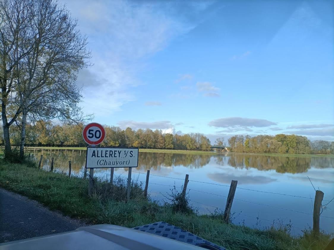 הוילה Verdun-sur-le-Doubs Les Annexes מראה חיצוני תמונה